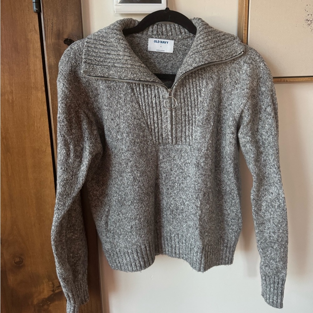 Old Navy Sweater - Medium